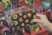 Load image into Gallery viewer, Purse's Real Leather with RFID Protection 2