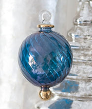 Load image into Gallery viewer, Yule Jewel Coloured Bauble