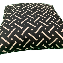 Load image into Gallery viewer, 2 x Black & White Plush Cushion Covers (47622) Linen 45 x 45 cm Square Premium Soft Furnishing, Sofas, Beds, Indoor, Outdoor