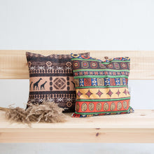 Load image into Gallery viewer, Giraffe Cushion Cover