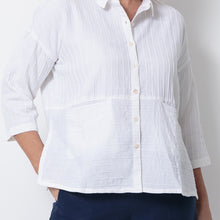 Load image into Gallery viewer, East Pintuck Detail Pocket Shirt Jacket