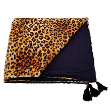 Load image into Gallery viewer, Animal and Jungle Print Velvet Throws