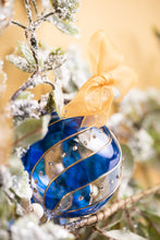 Load image into Gallery viewer, Mistral Baubles